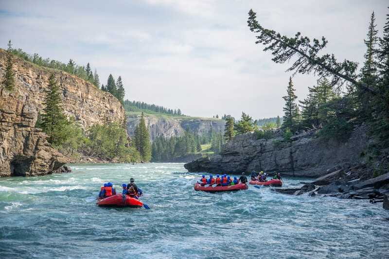 Banff: Horseshoe Canyon Whitewater Rafting Tour - Post-Rafting Relaxation and Photo Purchases