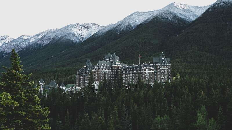 Banff: In-Depth Banff Area & Canyon Day Tour - Ascend Sulphur Mountain with Optional Gondola Ride