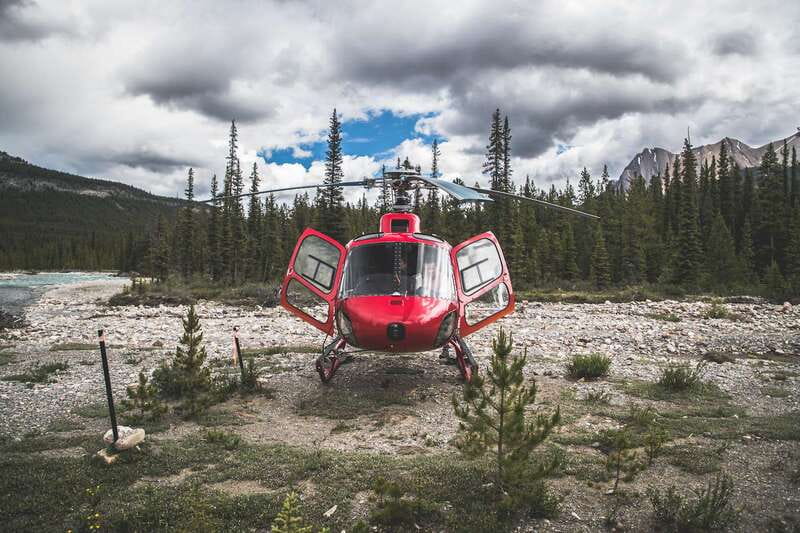 Banff/Jasper: Canadian Rockies Scenic Helicopter Tour - The Pilot and Commentary: Knowledgeable and Engaging Guides