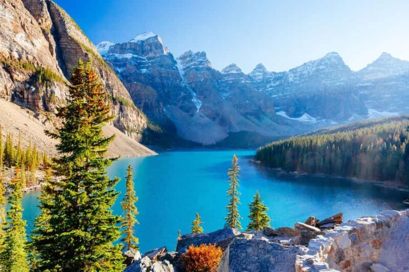 Banff: Lake Louise,Moraine, Minnewanka, Emerald Lake & Banff - Optional Stops at Lake Minnewanka and Two Jack Lake
