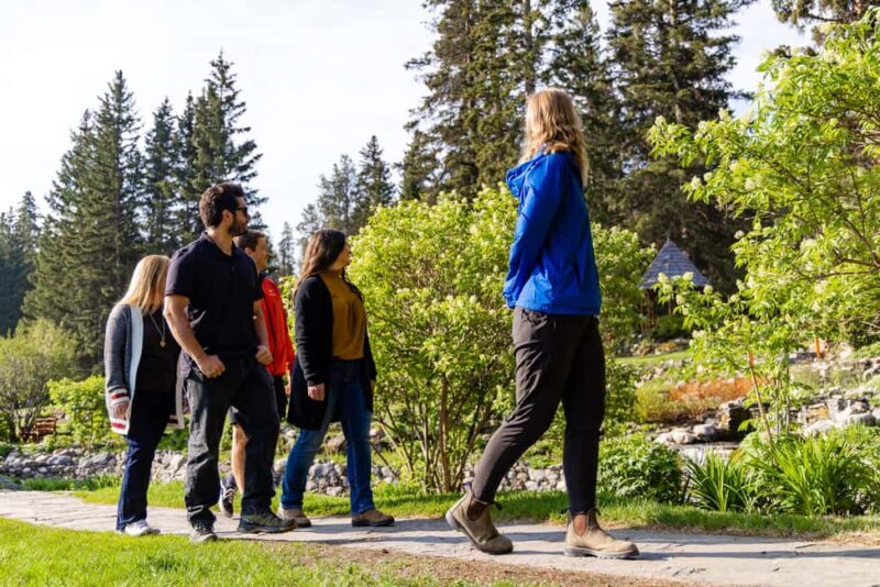 Banff Morning Tour Scenic Highlights and Gondola Ride - Riding the Banff Gondola to Sulphur Mountain Summit