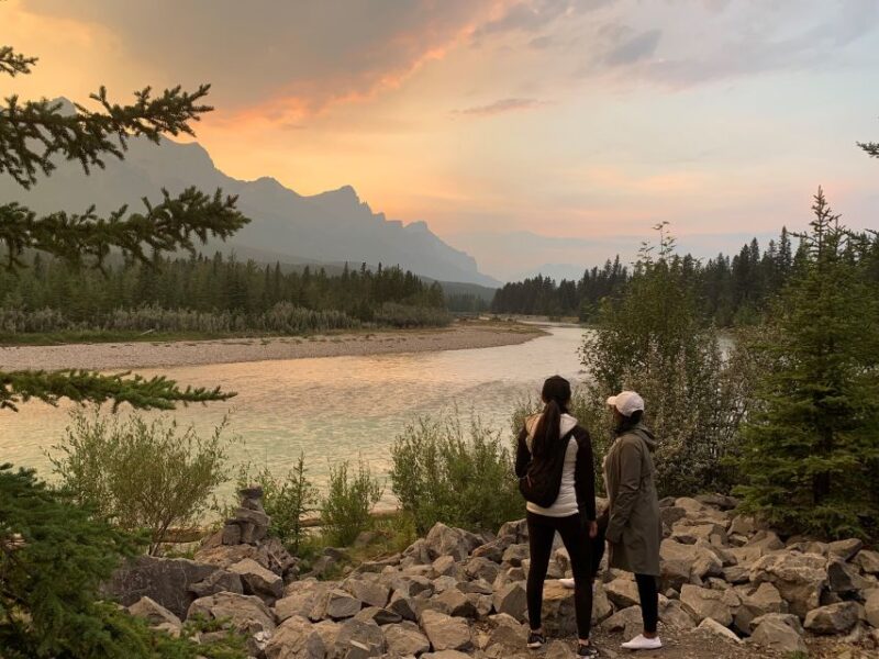 Banff National Park Sunset and Stars Walking Tour - The Ease of the Walk and Accessibility Features