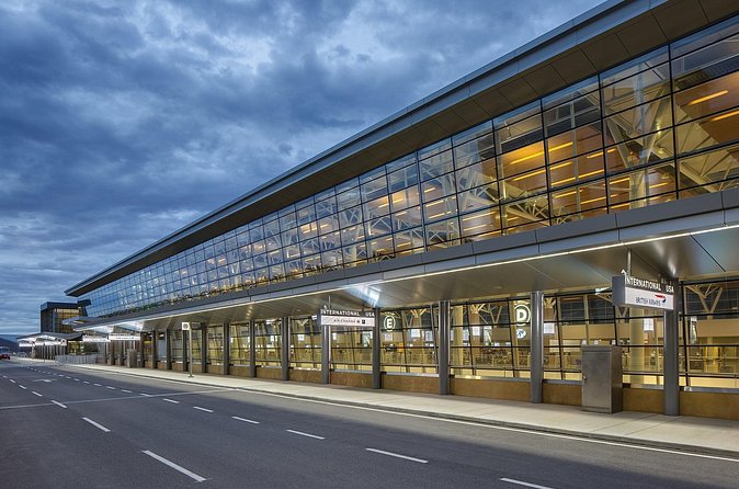 Banff National Park to Calgary Private Transportation - Luggage Capacity and Comfort for Small Groups