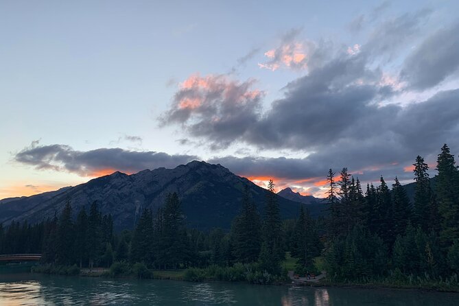 Banff Sunset and Stargazing Tour - 2hr Walking Tour - The Role of Guides: Knowledgeable and Friendly Leadership