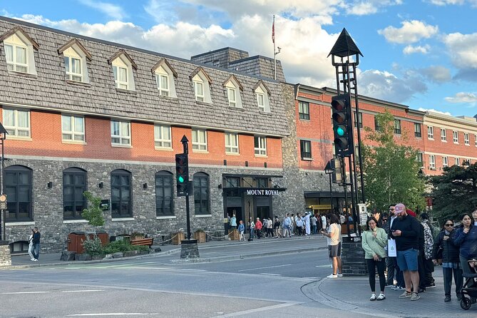 Banff to YYC Airport Shared Shuttle Service - Clear and Budget-Friendly Transportation from Banff to Calgary YYC Airport