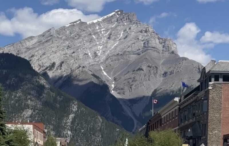 Banff Town: Guided Town Walking Tour with Snack - Local Stories and Cultural Insights