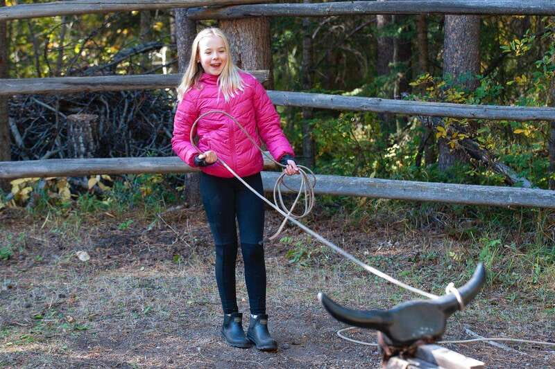 Banff: Wagon Ride with Cowboy Cookout BBQ - Returning Along the Sulphur Mountain Trail