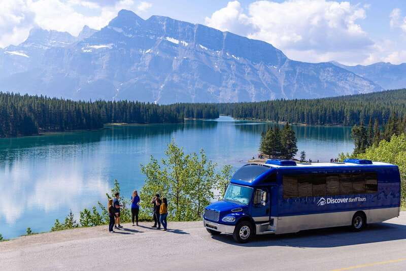 Banff: Wildlife and Sightseeing Minibus Tour - Food and Beverages
