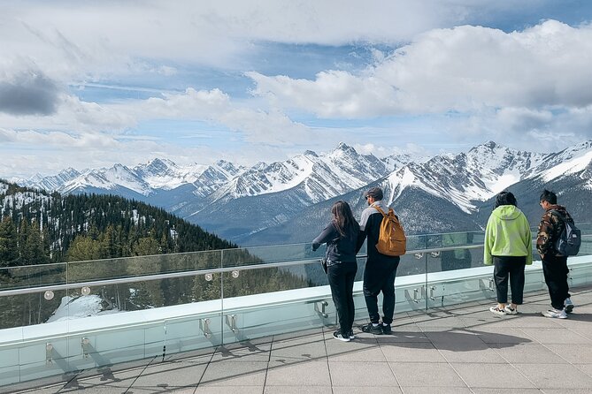 Banff Winter Wonder Tour - featuring Nightrise at Banff Gondola - Who Will Appreciate This Tour Most?