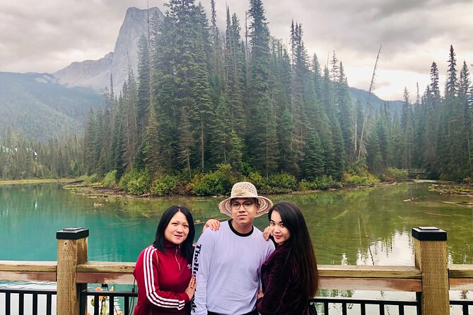 Banff Yoho Parks | Lake Louise | Moraine | Emerald - PRIVATE - The Value of a Guided, Private Experience