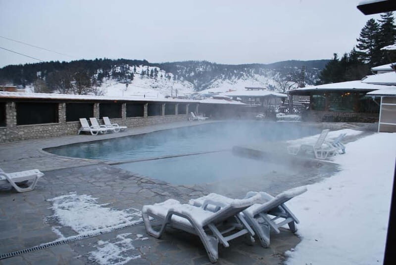 Bansko: Easy snowshoeing Pirin National Park & thermal spa - Discover Tranquility and Stunning Mountain Views in Bulgaria