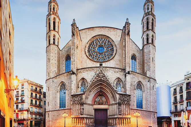 Bar Crawl in Barcelona with Spanish Wines, Vermut, Cold Beer and Tapas - Key Points