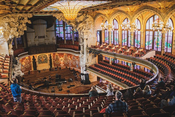 Bar Crawl in Barcelona with Spanish Wines, Vermut, Cold Beer and Tapas - Art and Food at the Picasso Museum