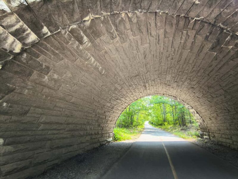 Bar Harbor: Acadia National Park and Lighthouse Private Tour - Explore Acadia National Park with a Private Guided Tour from Bar Harbor