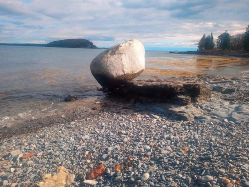 Bar Harbor: Acadia National Park and Lighthouse Private Tour - Exploring the Shorelines and Cliffs: Otter Cliffs and Hunters Beach