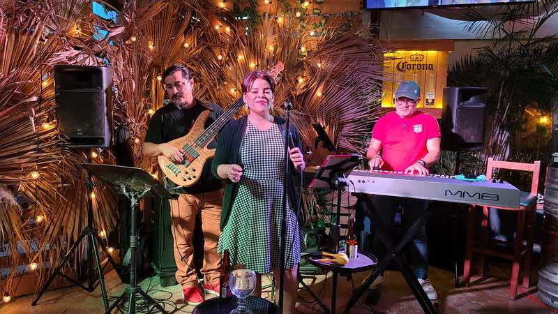 Bar Hopping Tour in Merida - Tasting Regional Snacks and Drinks in a Friendly Atmosphere