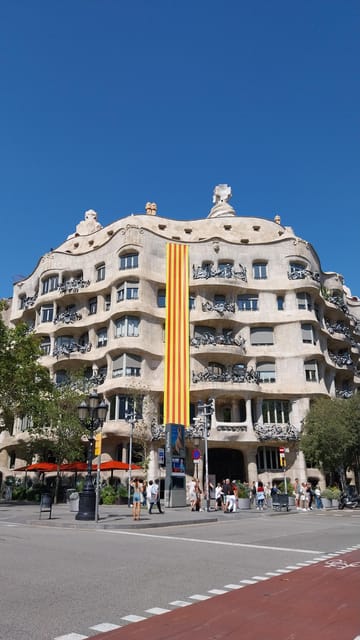 Barcelona 101 Walking Tour: All Highlights in One Day - Exploring the Gothic and Born Districts