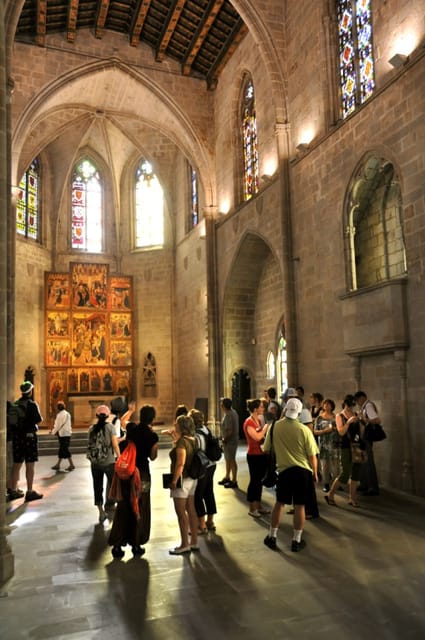 Barcelona 2-Hour Gothic Walking Tour - Key Points