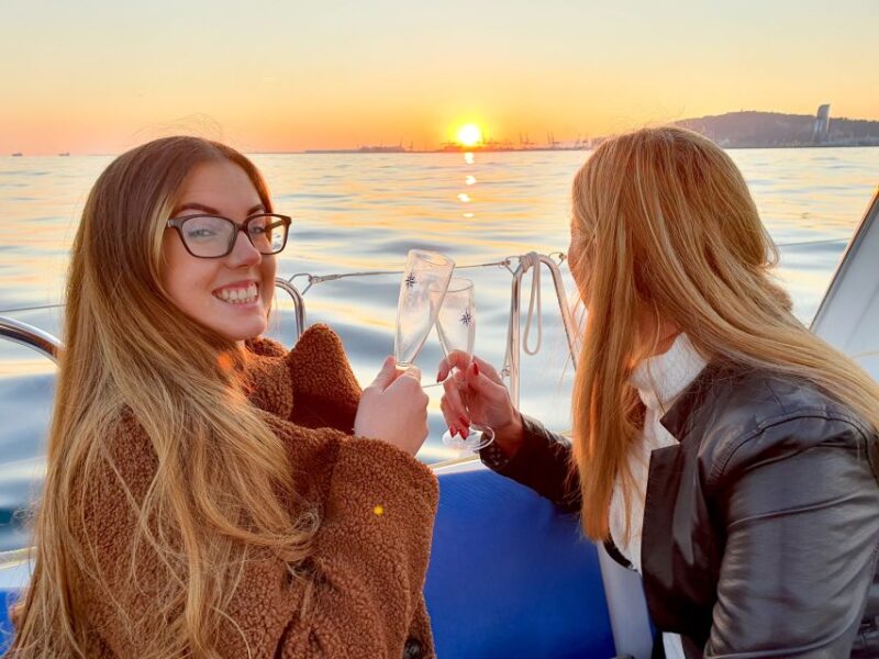 Barcelona: 2-Hour Sailboat Tour with Snacks and Drinks - Key Points