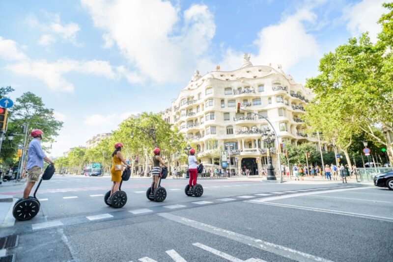 Barcelona: 2,5hr Art of Gaudí Segway Tour - Iconic Gaudí Masterpieces: Casa Batlló and Casa Milà
