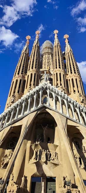 Barcelona: 3-Hour Best of the city Walking Tour & Surprise - Discover Barcelona’s Highlights in Just 3 Hours
