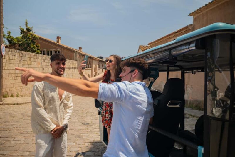 Barcelona: 3-Hour Private Panoramic Tuk-Tuk Tour - Practical Details and Tour Logistics