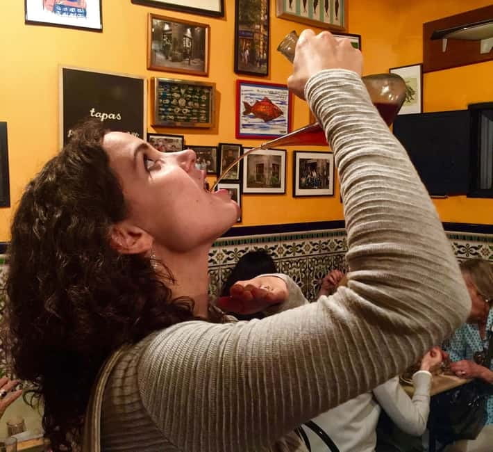 Barcelona: 3-Hour Sips, Sites & Bites Food & History Tour - Food Tastings and Drinking Highlights