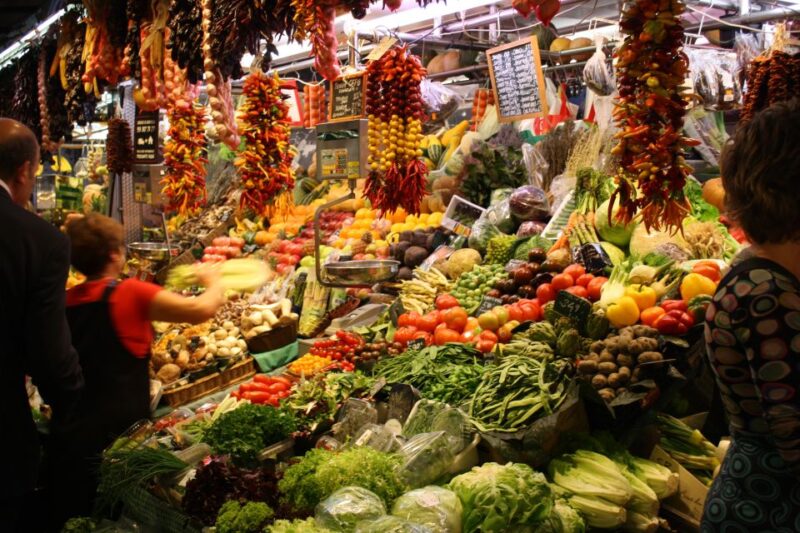 Barcelona: 4-Hour Private Market & Foodie Tour - Discovering the Historic Gotic Quarter and La Rambla