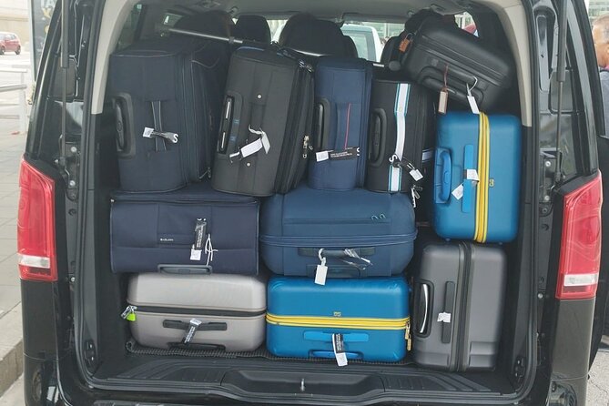 Barcelona Airport, Cruise port or Hotel private Transfer - Capacity and Accessibility for Groups