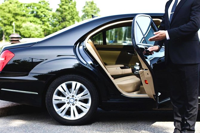 Barcelona Airport Private Transfer - The Luxury Fleet and Local Drivers Make a Difference
