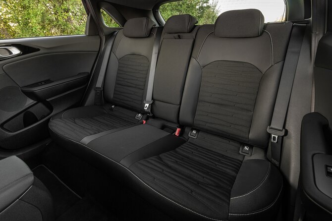 Barcelona airport to Barcelona city private taxi transfers - What Sets This Transfer Apart?