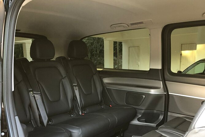 Barcelona Airport to Barcelona City transfer - Cost-Effective Alternative to Taxis and Public Transport