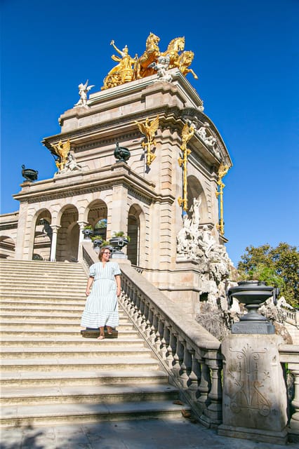 Barcelona: Arc de triomf Experiencia Fotográfica Privada - Receiving and Purchasing Photos