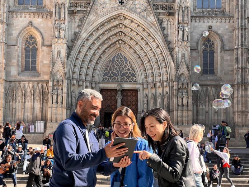 Barcelona: Barri Gotic Small Group Walking Tour - Starting from Central Barcelona: Flexibility and Convenience
