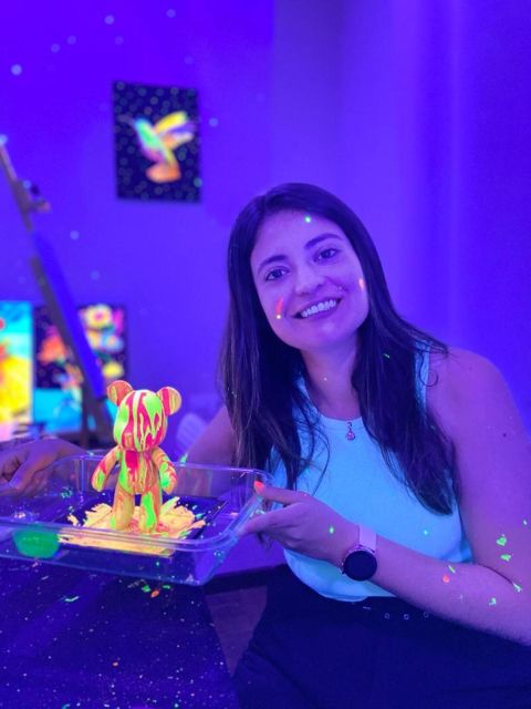 Barcelona: Bear-brick Fluorescent Painting | Wine and Art - Discover the Unique Art and Wine Experience in Barcelona