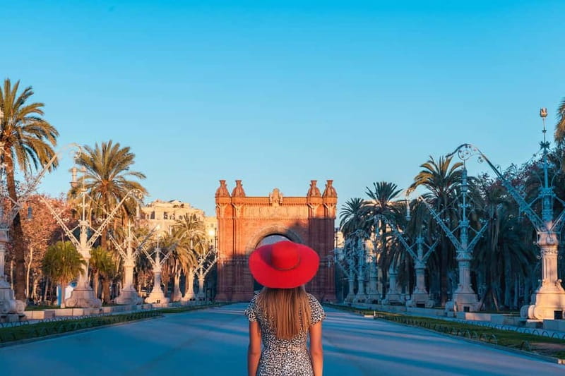 Barcelona Before the Crowds: Sunrise Bike Tour - Discover the Magic of Barcelona Before the Crowds