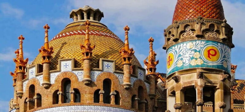 Barcelona Beyond Gaudí: Modernism, Rooftops, and Hidden Gems - Key Points