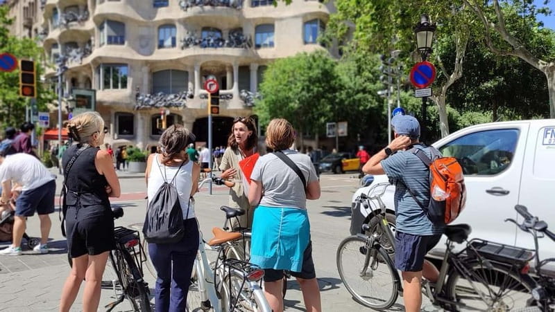 Barcelona: Bike or eBike Tour, Top Sights & Local Insights - Physical Requirements and Practical Tips