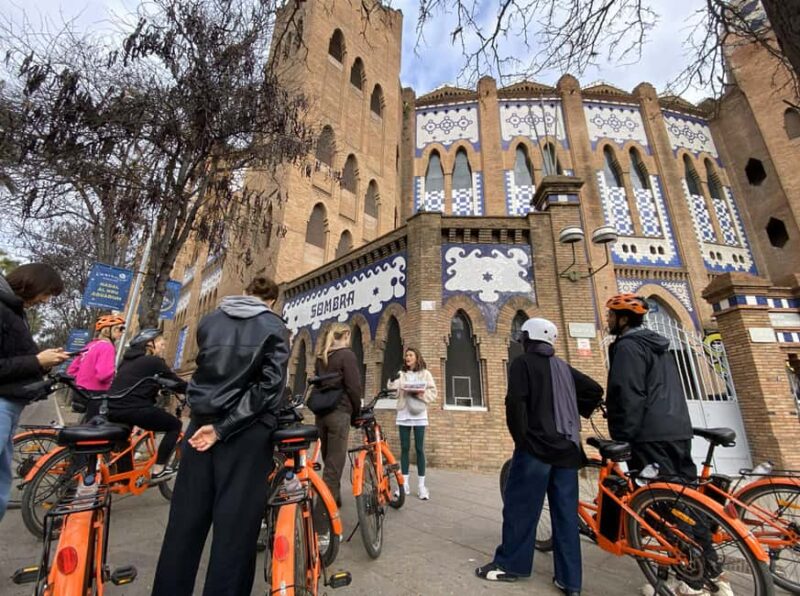 Barcelona Bike Quest: Fun Photo Challenges & Gaudí Mysteries - Explore Barcelona on a Playful 2.5-Hour Bike Adventure with Photo Challenges