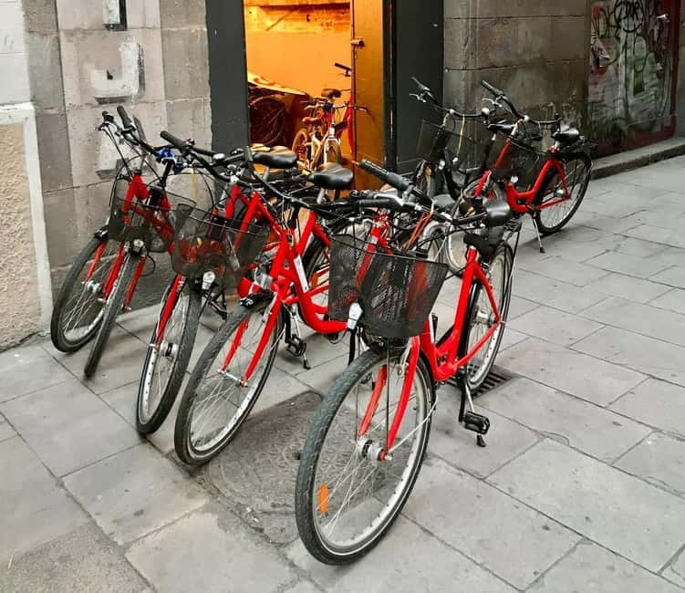 Barcelona: Bike Rental with Map & Local Recommendations - Discover Barcelona in a Day on a Bike Rental with Maps & Local Tips