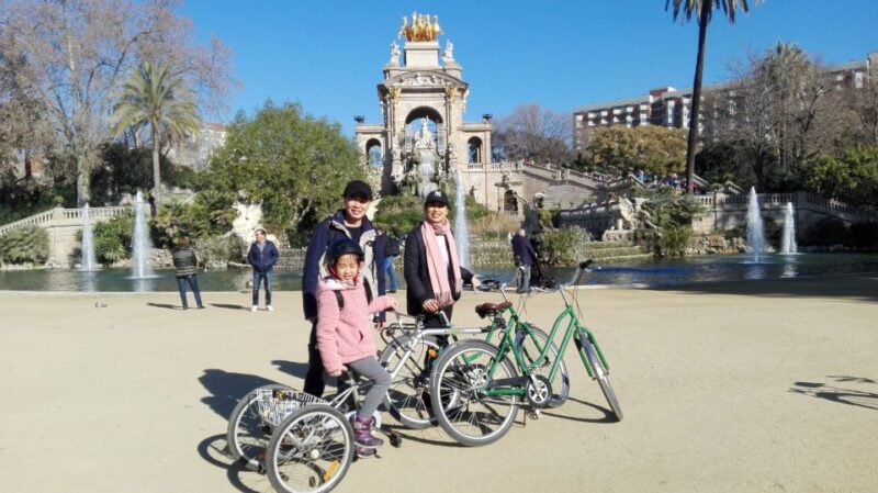 Barcelona: Bike Tour for Families - Passing Landmarks: Arc of Triumph and Citadel Park Waterfall
