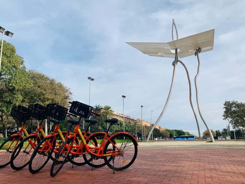 Barcelona Bike Tour: Iconic Sights & Hidden Snack Spot - Key Points