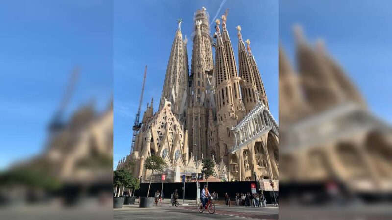 Barcelona Bike Tour: Iconic Sights & Hidden Snack Spot - Perfect for Those Seeking an Unstaged, Authentic Experience