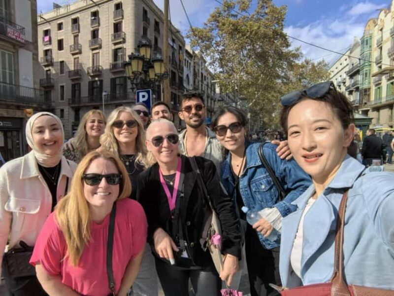 Barcelona: Bike Tour & Sagrada Familia Skip-the-Line Tickets - Explore Barcelonas Highlights on a Bike with Priority Access to La Sagrada Familia