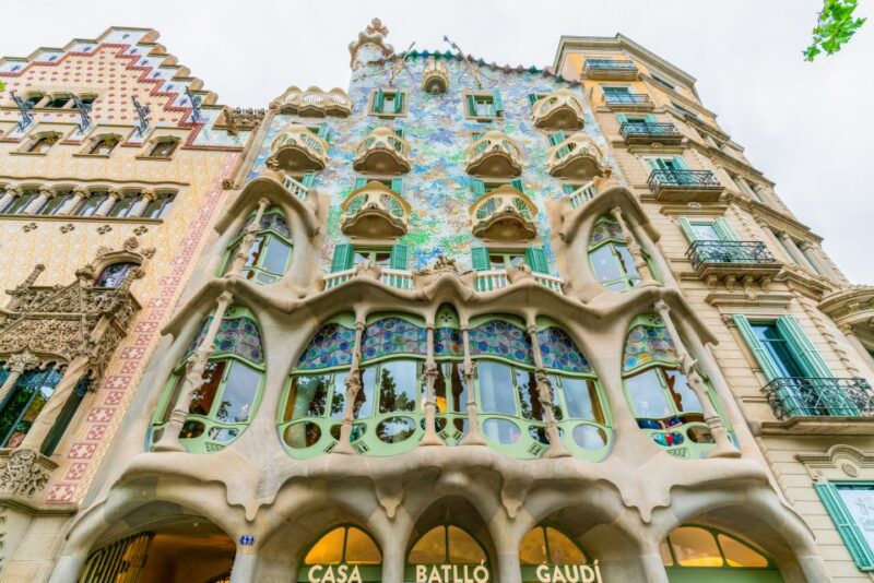 Barcelona: Casa Batlló Entry with Self-Audioguide Tour - Uncover Gaudí’s Masterpiece with a Self-Guided Audio Tour at Casa Batlló