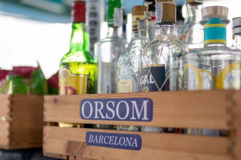 Barcelona: Catamaran Cruise with optional Live Jazz Music - The Atmosphere and Crowd Level