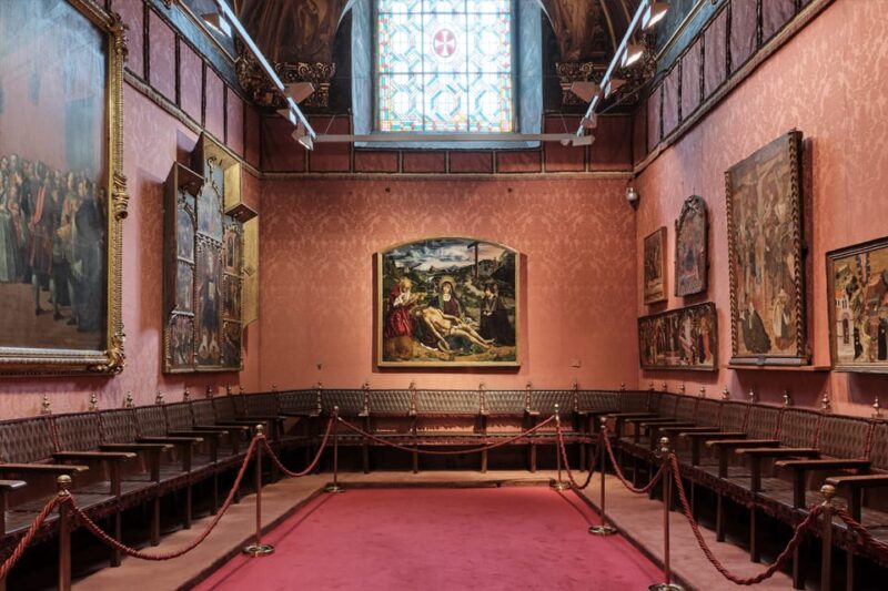 Barcelona: Cathedral of Barcelona Entry Ticket - Entrance Through Gothic Quarter’s Pieta and Saint Eulalia Doors