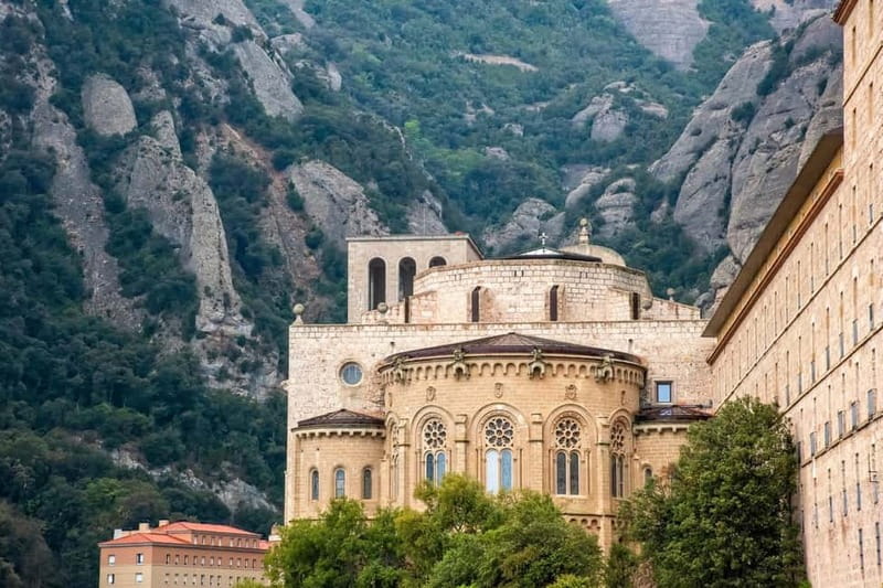 Barcelona: Cherry Blossoms and Montserrat Tour - Discover the Unique Combo of Montserrat and Cherry Blossoms in Aitona