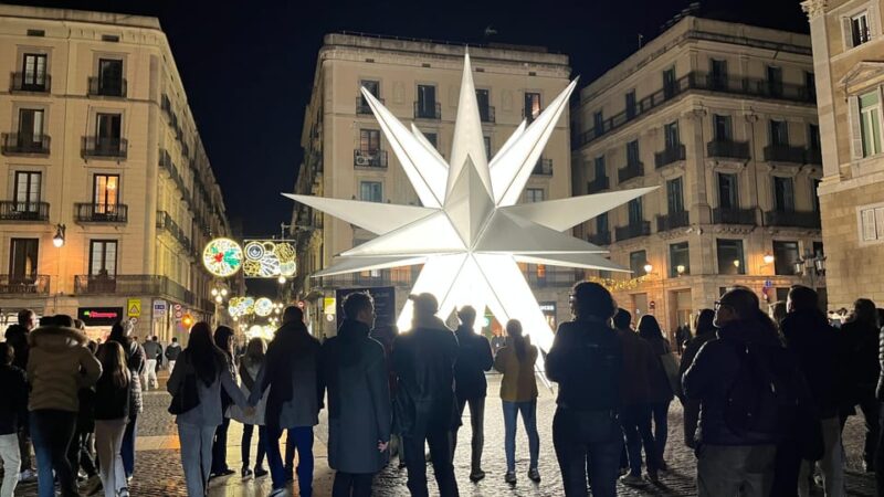Barcelona: Christmas Lights and Markets Bike Tour - Starting Point and Tour Duration
