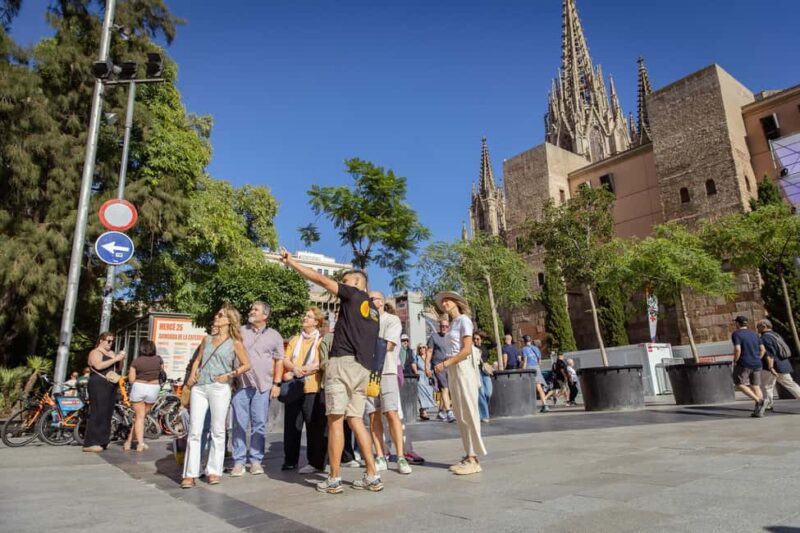 Barcelona: City Walking Tour with a Local Guide - Key Points